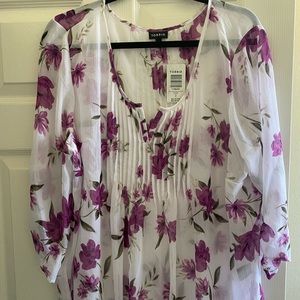 Torrid Size 2 Lightweight Flowy Top